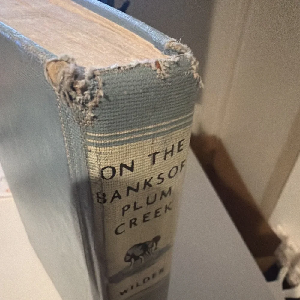 On The Banks Of Plum Creek By Laura Ingalls Wilder RARE Blue‎ Hardcover 1953